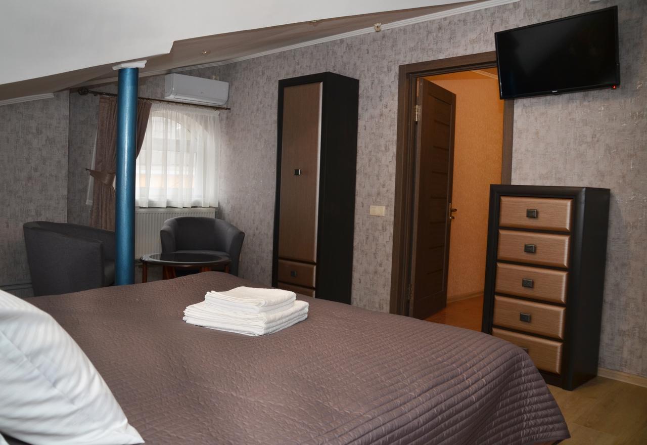 Centralnyi Hotel 폴타바 외부 사진